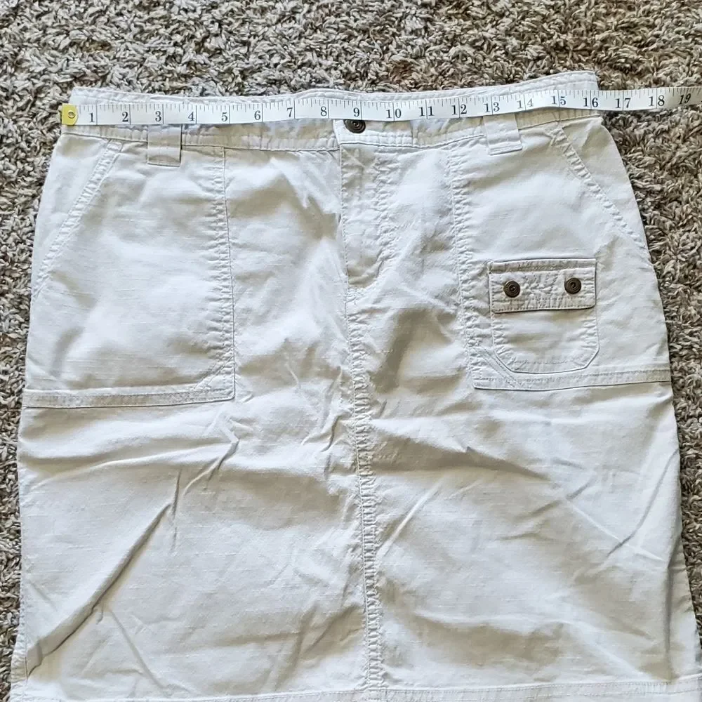 Columbia Khaki Tan Skirt